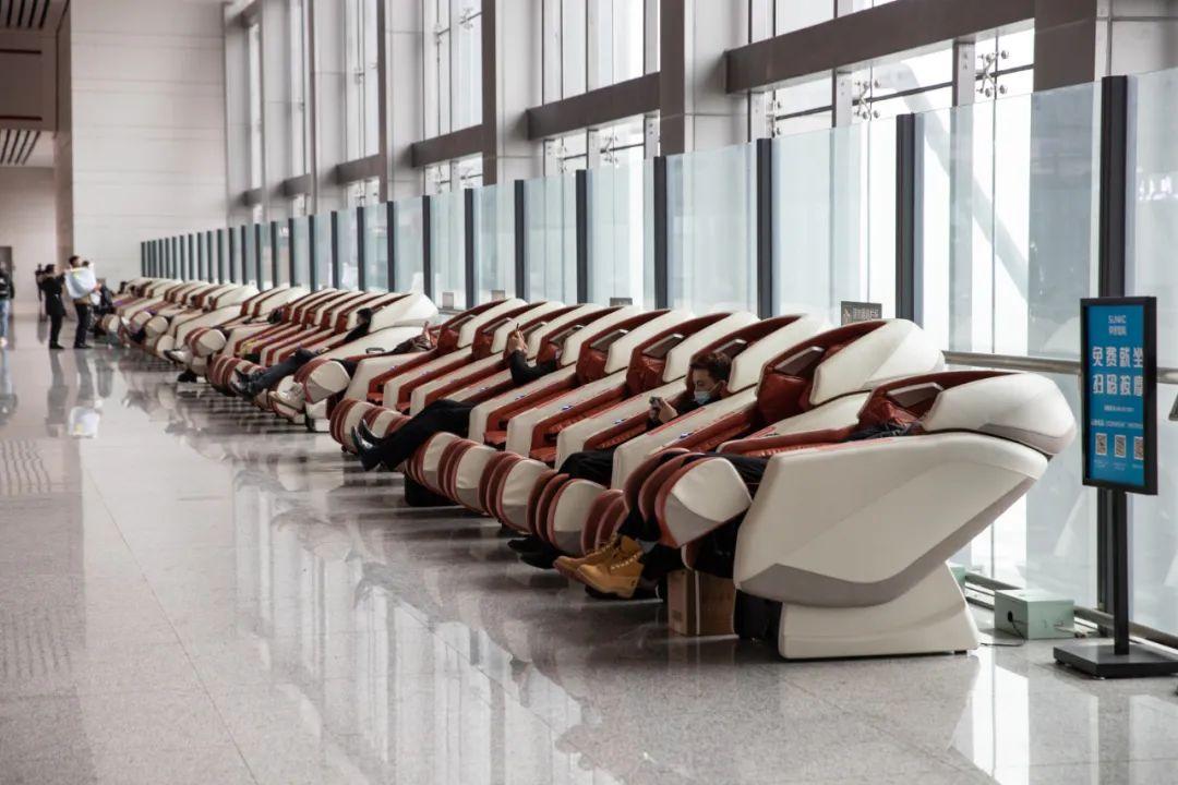 最新按摩椅，享受全新舒適生活體驗???♀?