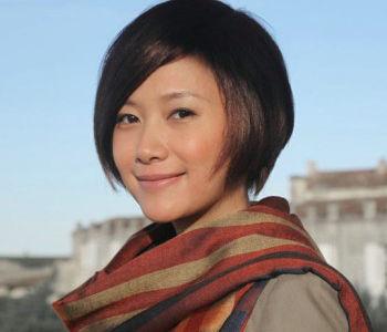 徐靜蕾最新短發(fā)時(shí)尚指南，打造時(shí)尚短發(fā)的詳細步驟與圖片展示