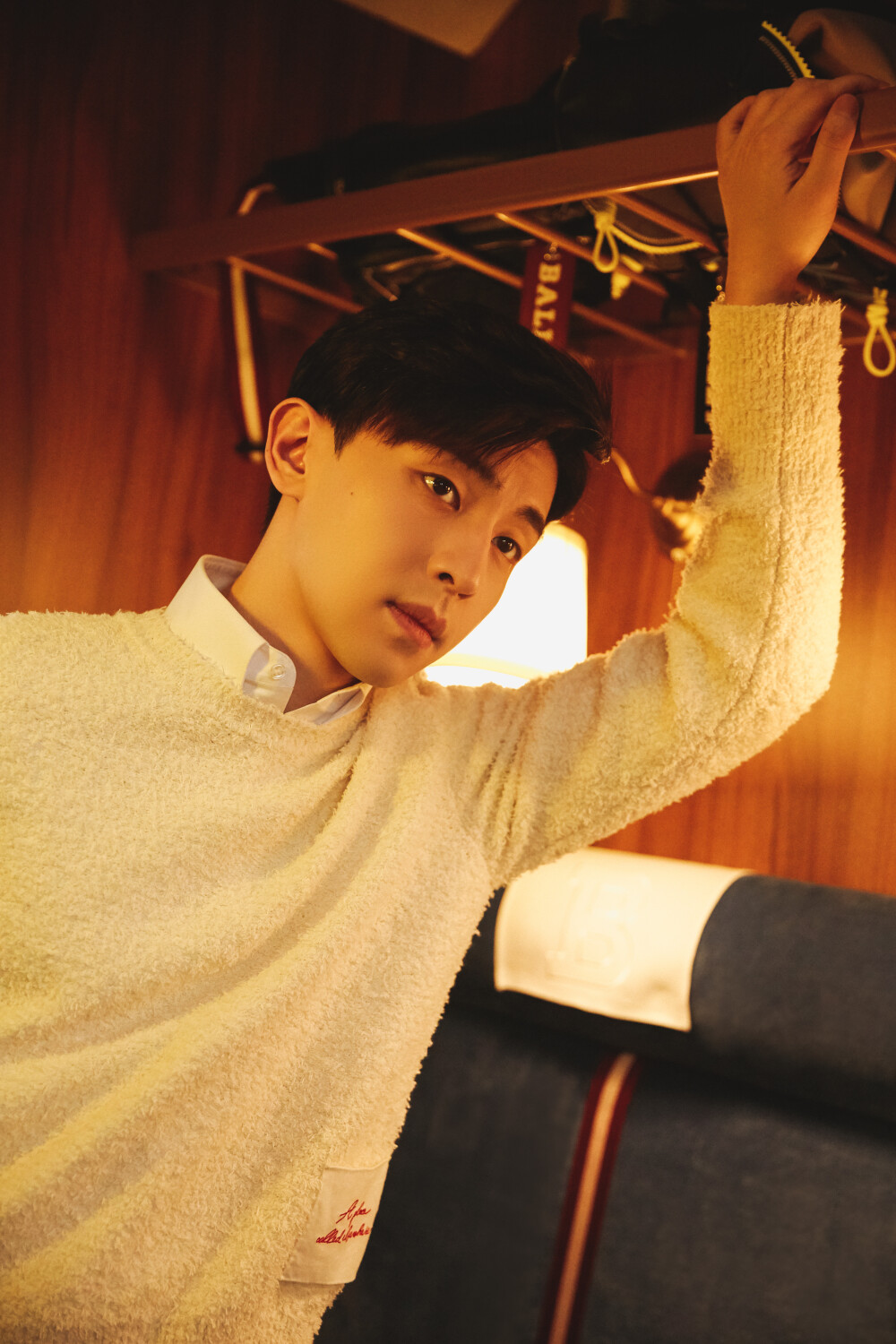 鄧倫最新桌面，自然美景之旅，探索內心平和與寧靜的旅程