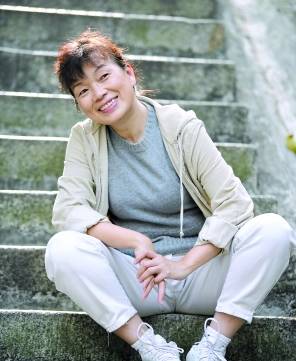 龍應臺最新作品，現代社會(huì )的文化反思與人性探索之旅