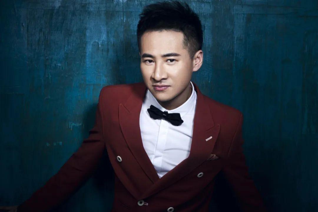 海明威的最新動(dòng)態(tài)，音樂(lè )、學(xué)習與成長(cháng)的勵志之旅揭秘