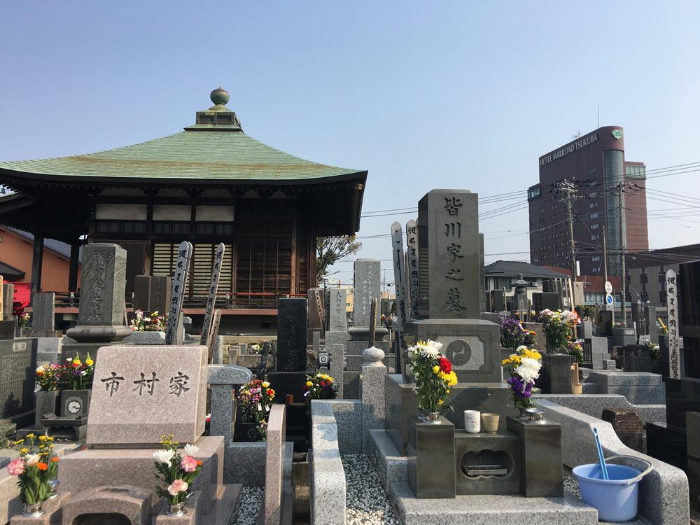 最新墓地圖片與小徑特色小店，探尋安寧之地的獨特韻味