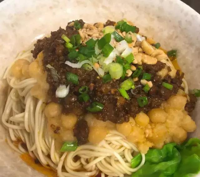 最新重口話(huà)題深度論述，揭示觀(guān)點(diǎn)與探討熱議