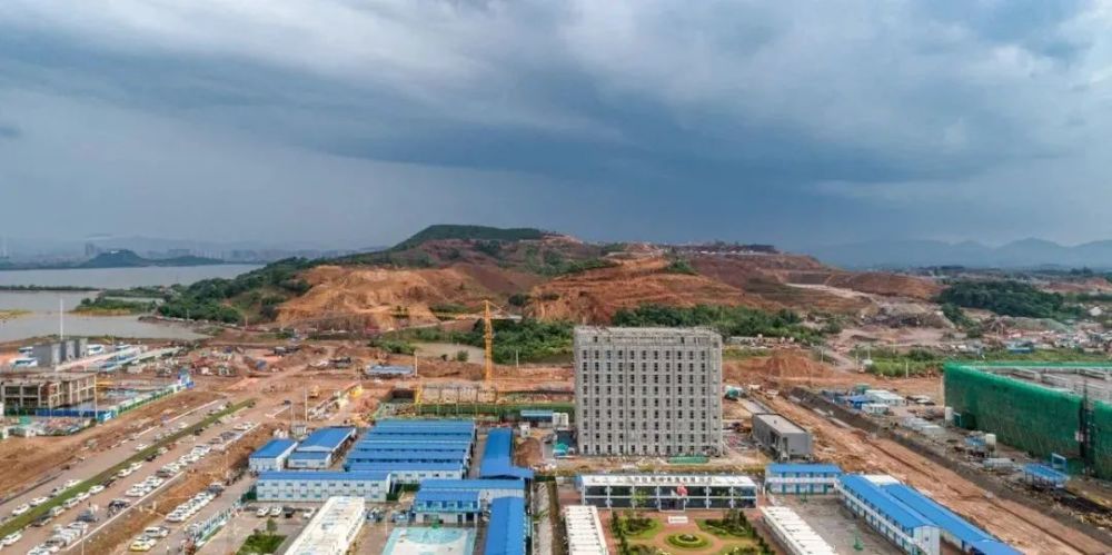 運動(dòng)場(chǎng)館燈具 第75頁(yè)