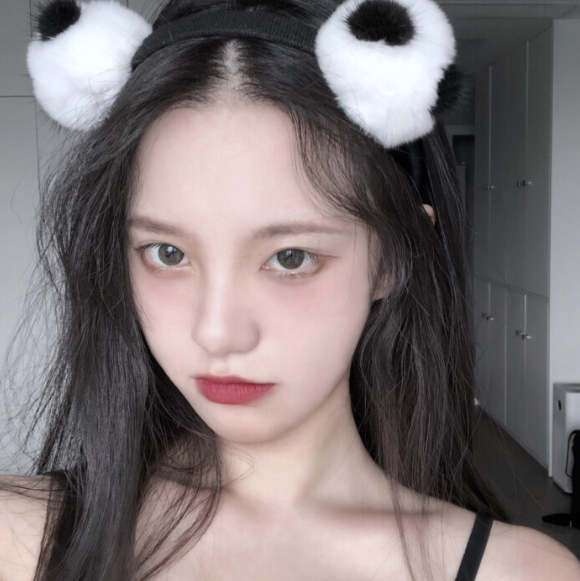 科技風(fēng)潮下的女性個(gè)性昵稱(chēng)新寵