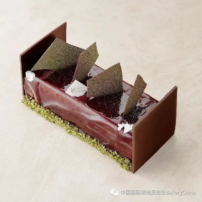 傳統與創(chuàng  )新交融，最新三層壽糕的誕生與演繹