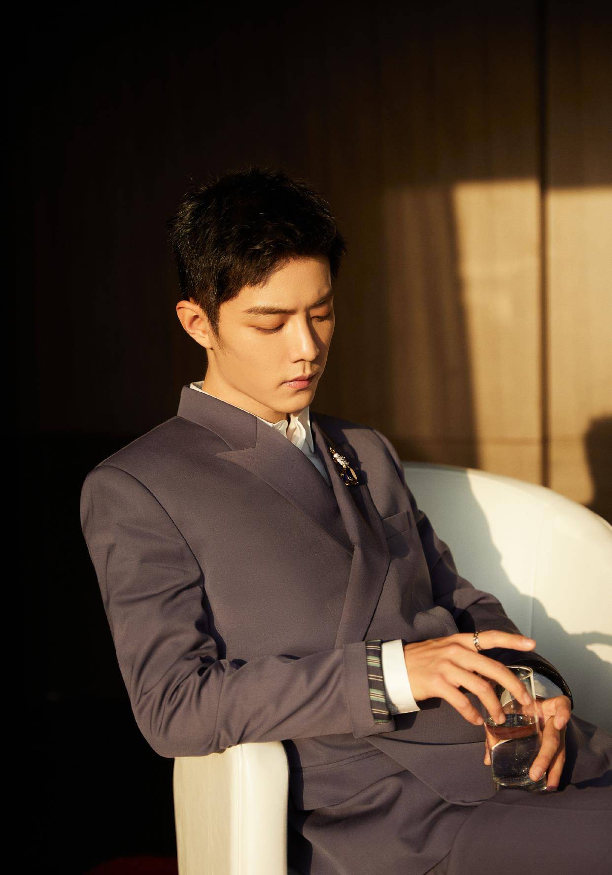 肖戰商務(wù)最新動(dòng)態(tài)，自信與成就感的勵志之旅匯總