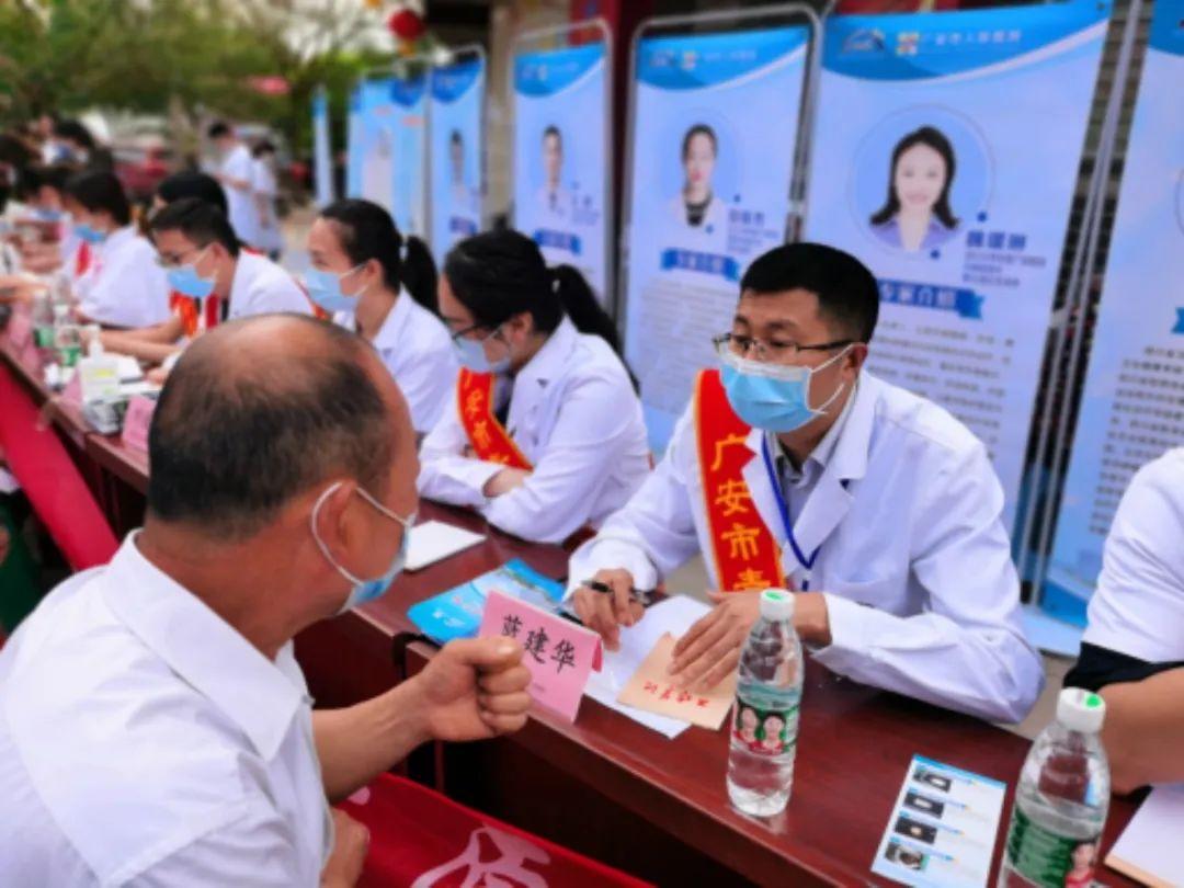 成都華西疫情最新通報，小巷深處的獨特風(fēng)味與抗疫進(jìn)展