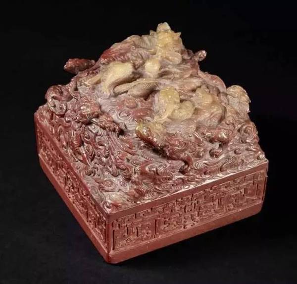 時(shí)代之光下的璀璨明珠，最新款寶雕亮相！